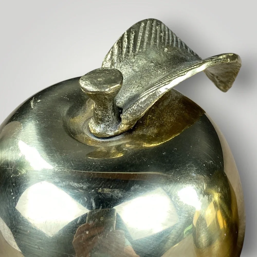 Brass Apple Paperweight Set 2 Vintage Mid Century Fruit Decor Gold Lacquer‎ 4508